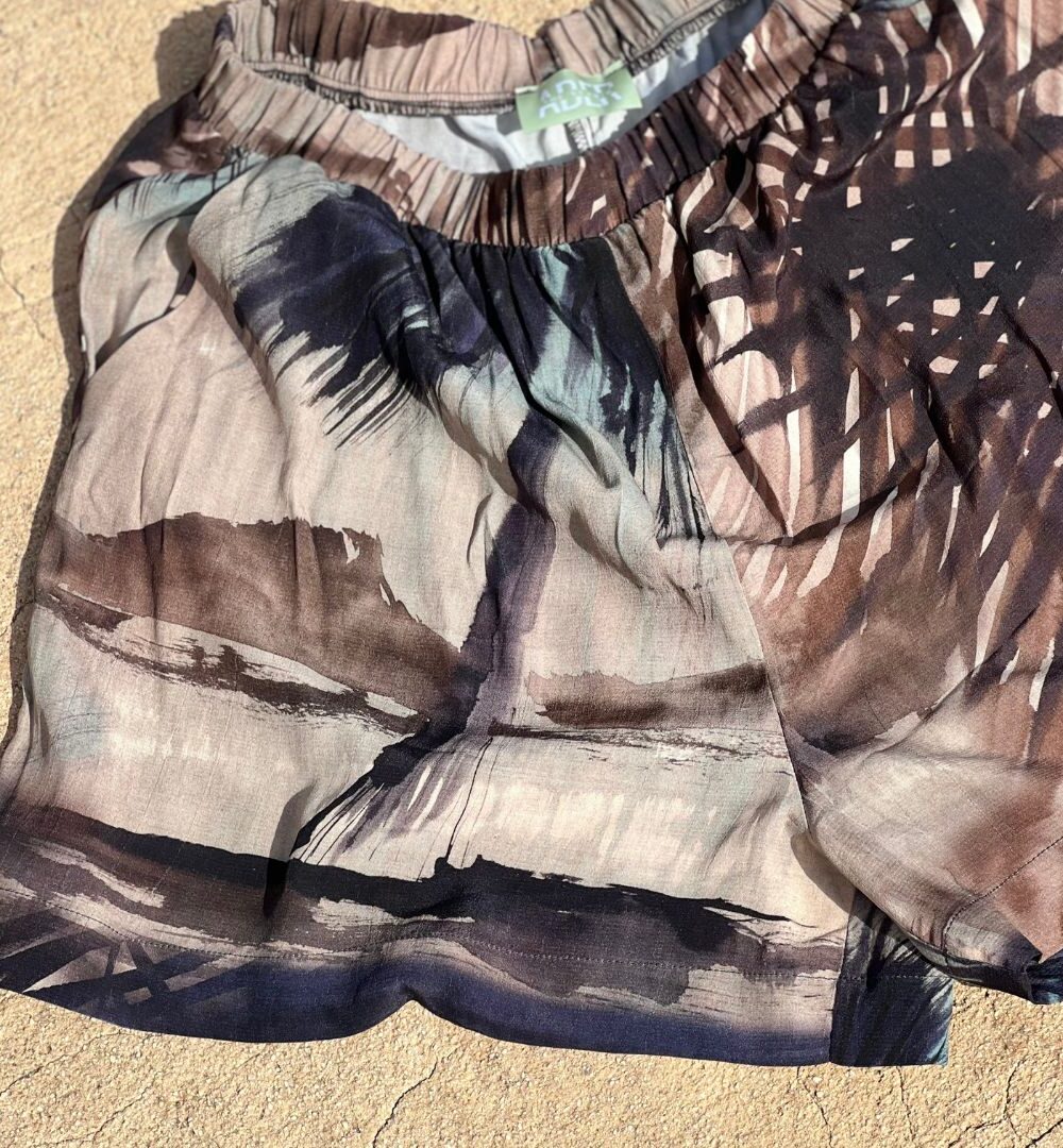 SHAKY PALM SHORTS